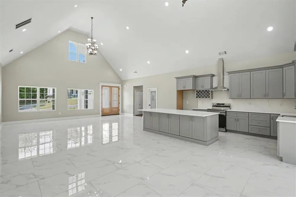 242 Mulberry Lane Lindale, GA 30147