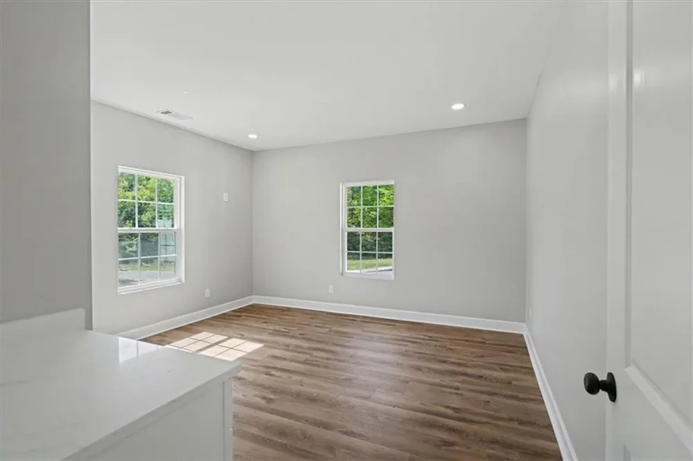 242 Mulberry Lane Lindale, GA 30147