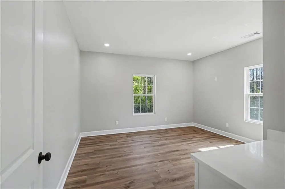 242 Mulberry Lane Lindale, GA 30147