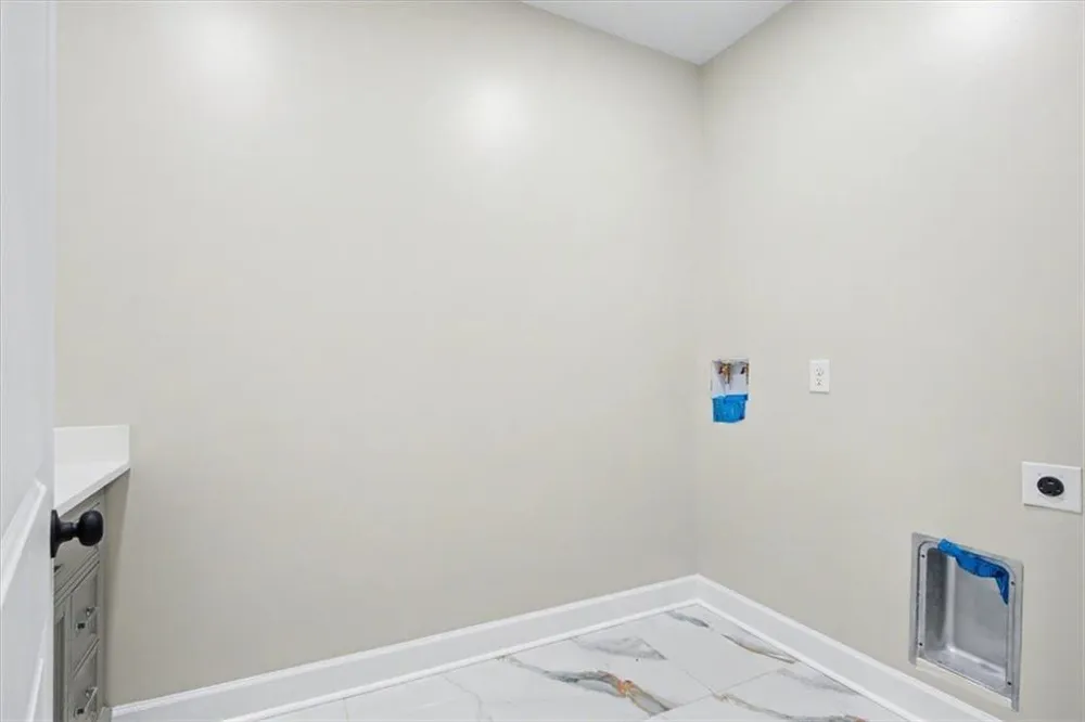 242 Mulberry Lane Lindale, GA 30147