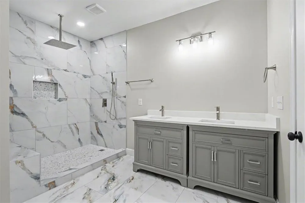 242 Mulberry Lane Lindale, GA 30147