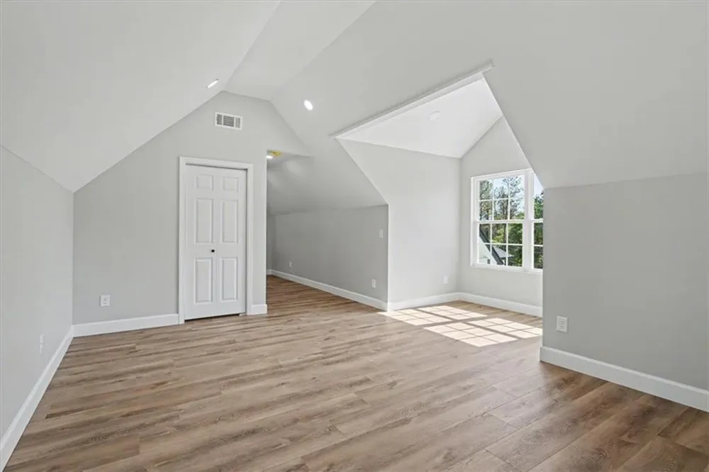 242 Mulberry Lane Lindale, GA 30147