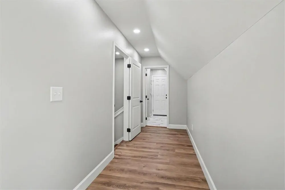 242 Mulberry Lane Lindale, GA 30147
