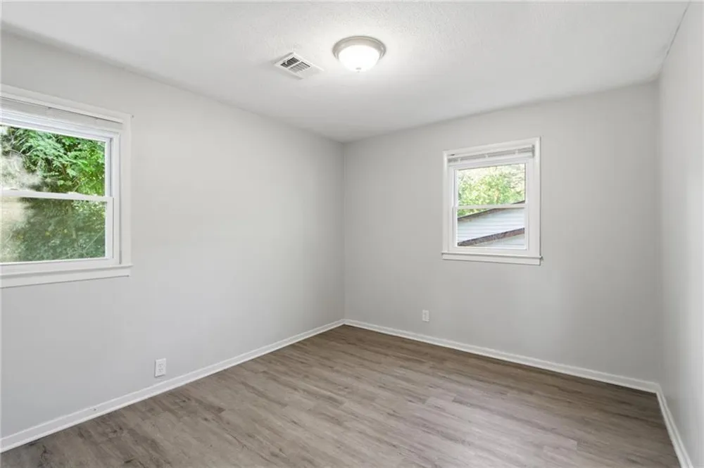 4813 Bartlett Road Forest Park, GA 30297