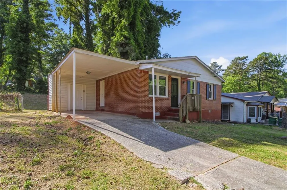 4813 Bartlett Road Forest Park, GA 30297