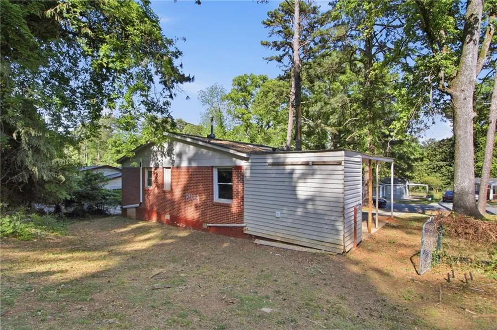 4813 Bartlett Road Forest Park, GA 30297