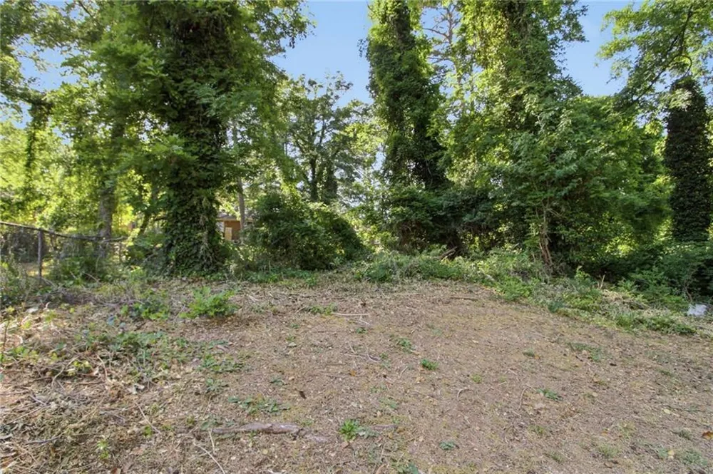 4813 Bartlett Road Forest Park, GA 30297