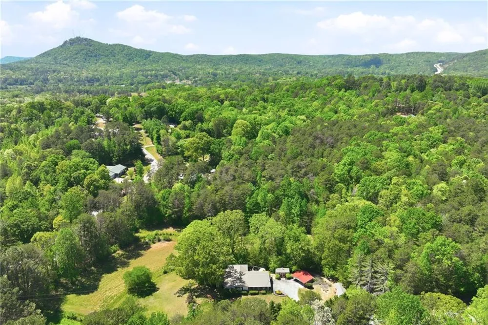 238 Currahee Circle Toccoa, GA 30577