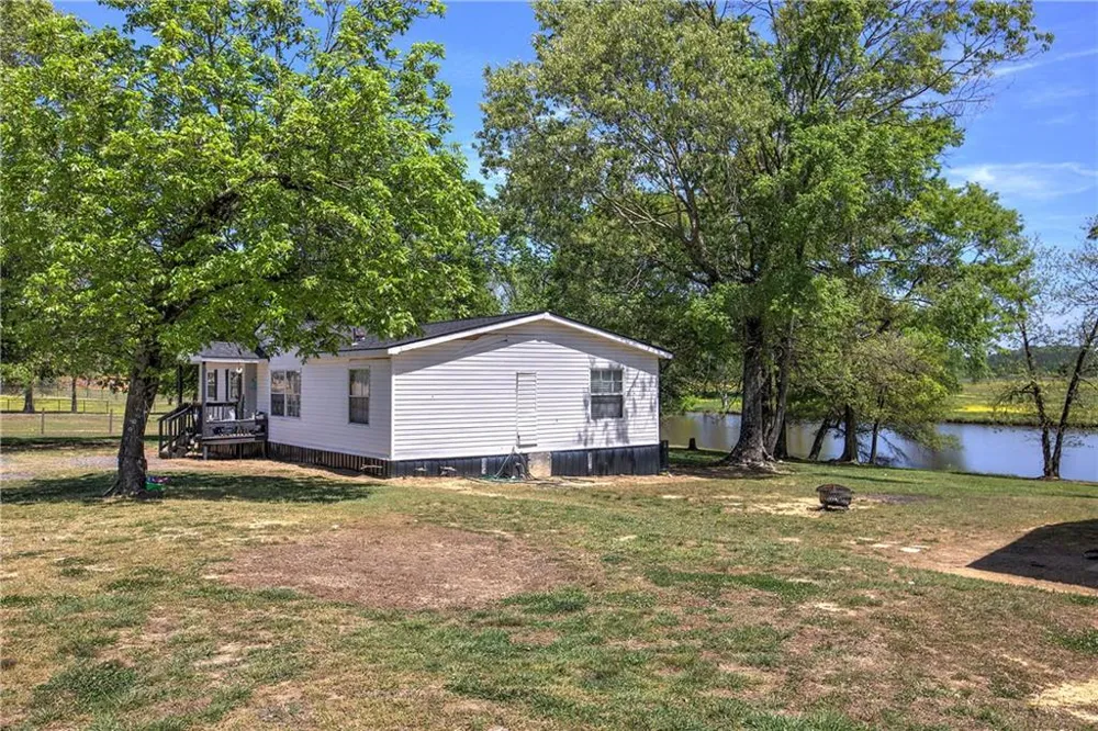 486 County Line Road Resaca, GA 30735