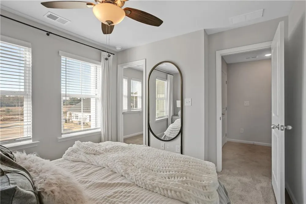1150 Hunter Trail #Clove Acworth, GA 30102