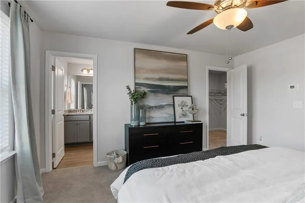 1150 Hunter Trail #Clove Acworth, GA 30102