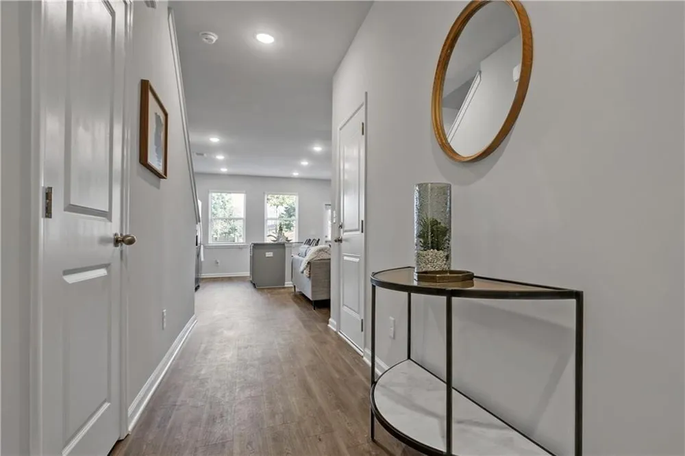 1150 Hunter Trail #Clove Acworth, GA 30102