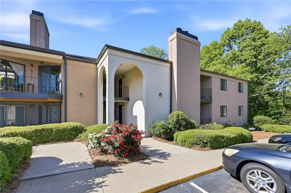 605 Candler Street #B13 Gainesville, GA 30501
