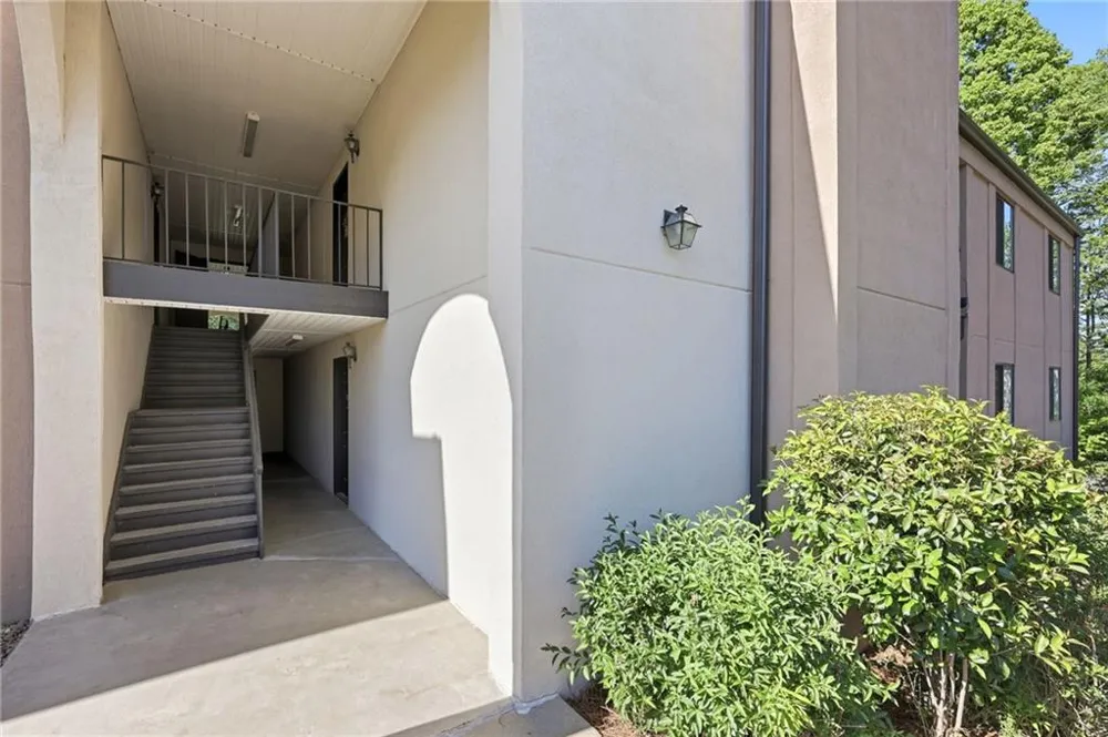 605 Candler Street #B13 Gainesville, GA 30501