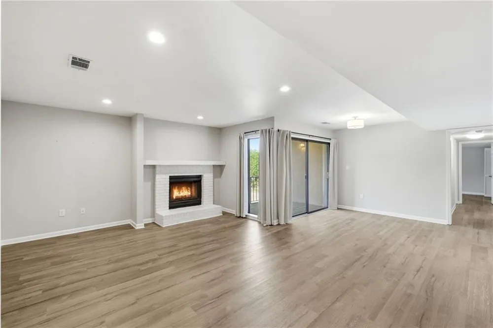 605 Candler Street #B13 Gainesville, GA 30501
