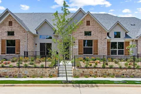 8513 Del Rio Trail
