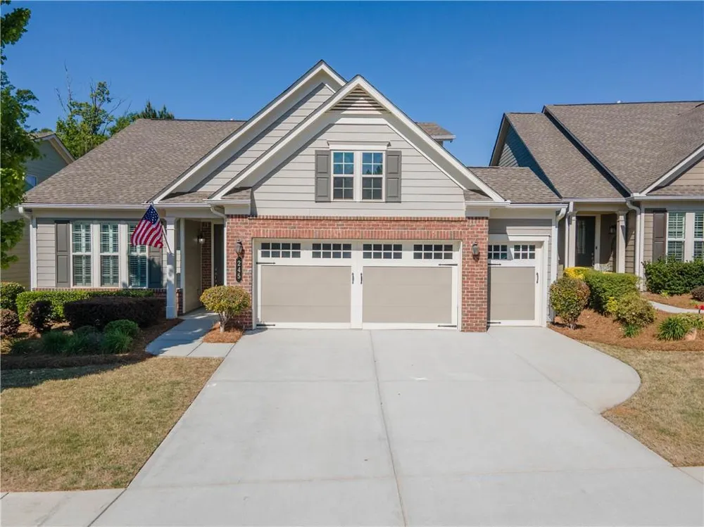 245 Spruce Pine Circle Peachtree City, GA 30269