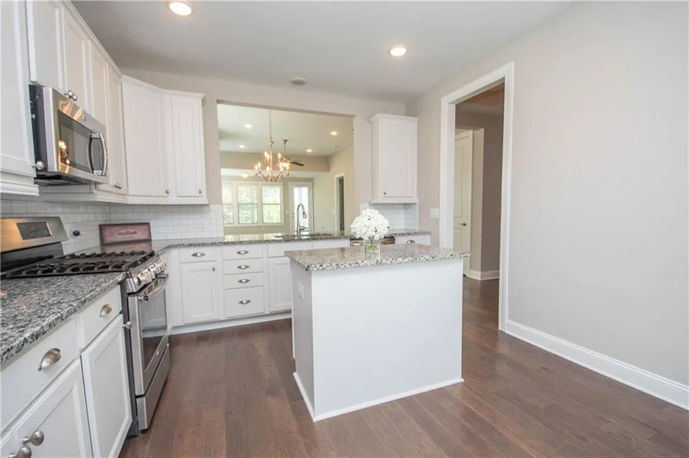 245 Spruce Pine Circle Peachtree City, GA 30269