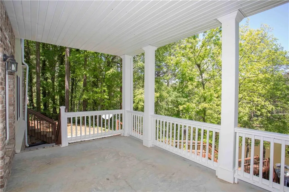 31 Rocky Circle NE White, GA 30184