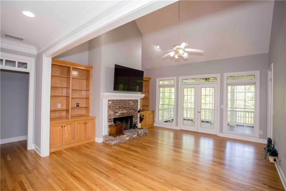 31 Rocky Circle NE White, GA 30184