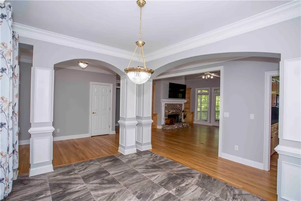 31 Rocky Circle NE White, GA 30184