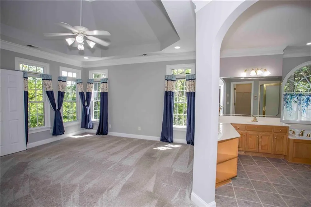 31 Rocky Circle NE White, GA 30184