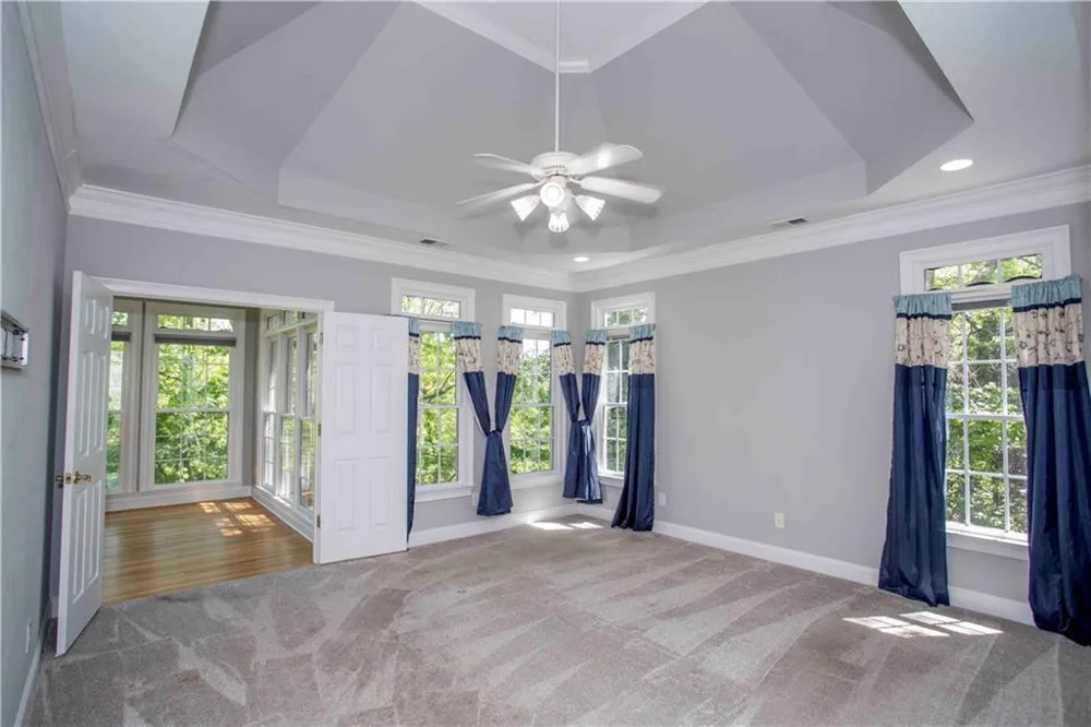 31 Rocky Circle NE White, GA 30184
