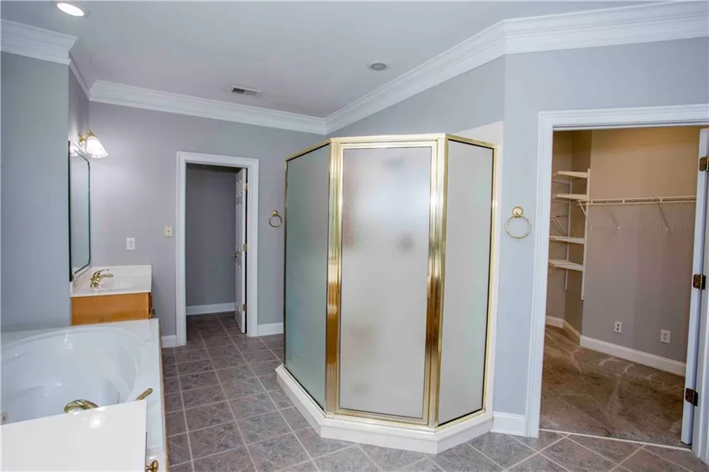 31 Rocky Circle NE White, GA 30184