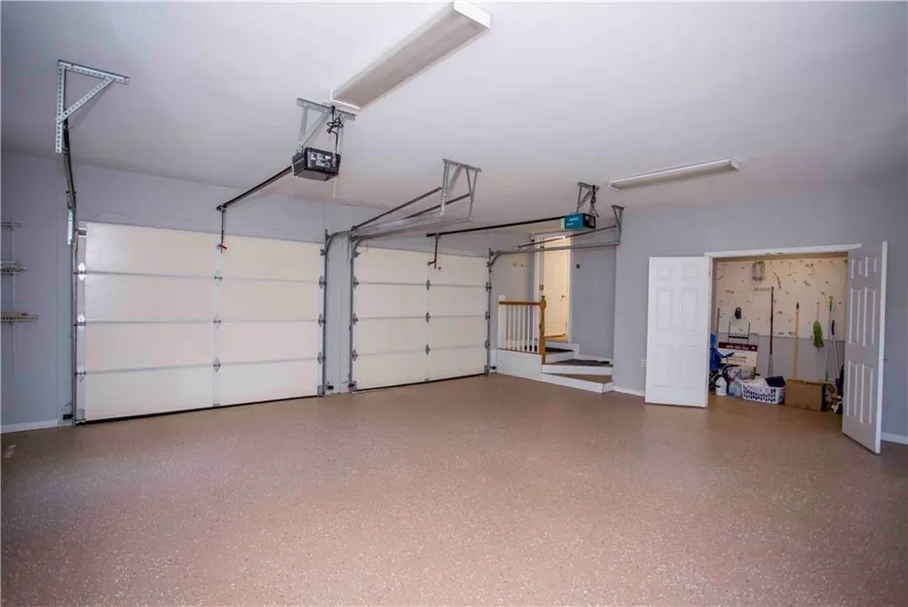 31 Rocky Circle NE White, GA 30184