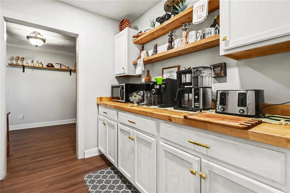 197 Hills Creek Road Taylorsville, GA 30178