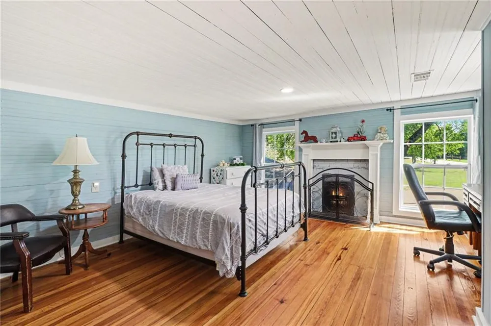 197 Hills Creek Road Taylorsville, GA 30178