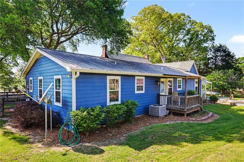197 Hills Creek Road Taylorsville, GA 30178