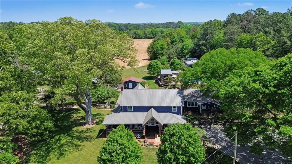 197 Hills Creek Road Taylorsville, GA 30178