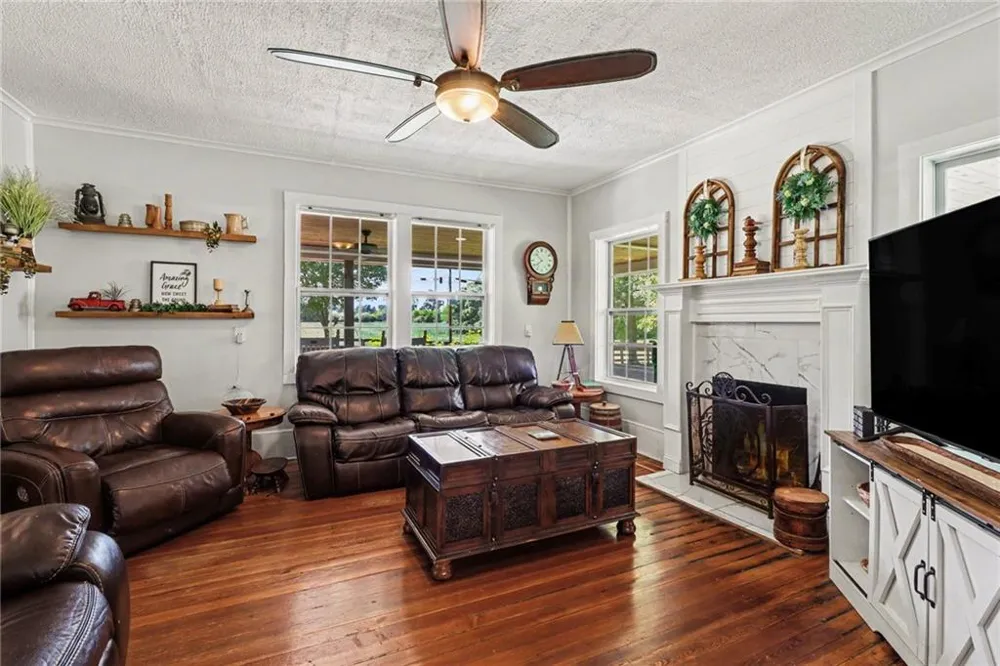 197 Hills Creek Road Taylorsville, GA 30178