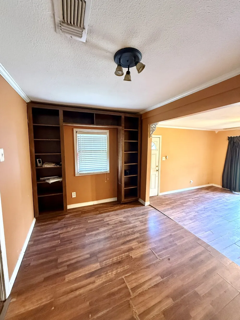 205 Lake Street Mooringsport, LA 71060