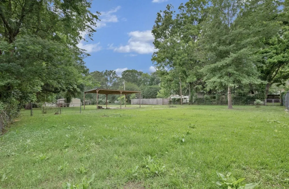 205 Lake Street Mooringsport, LA 71060