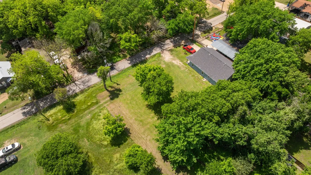 400 E Freeman Street Ennis, TX 75119
