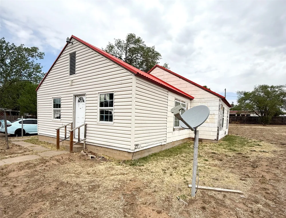 207 E Central Avenue Amarillo, TX 79108