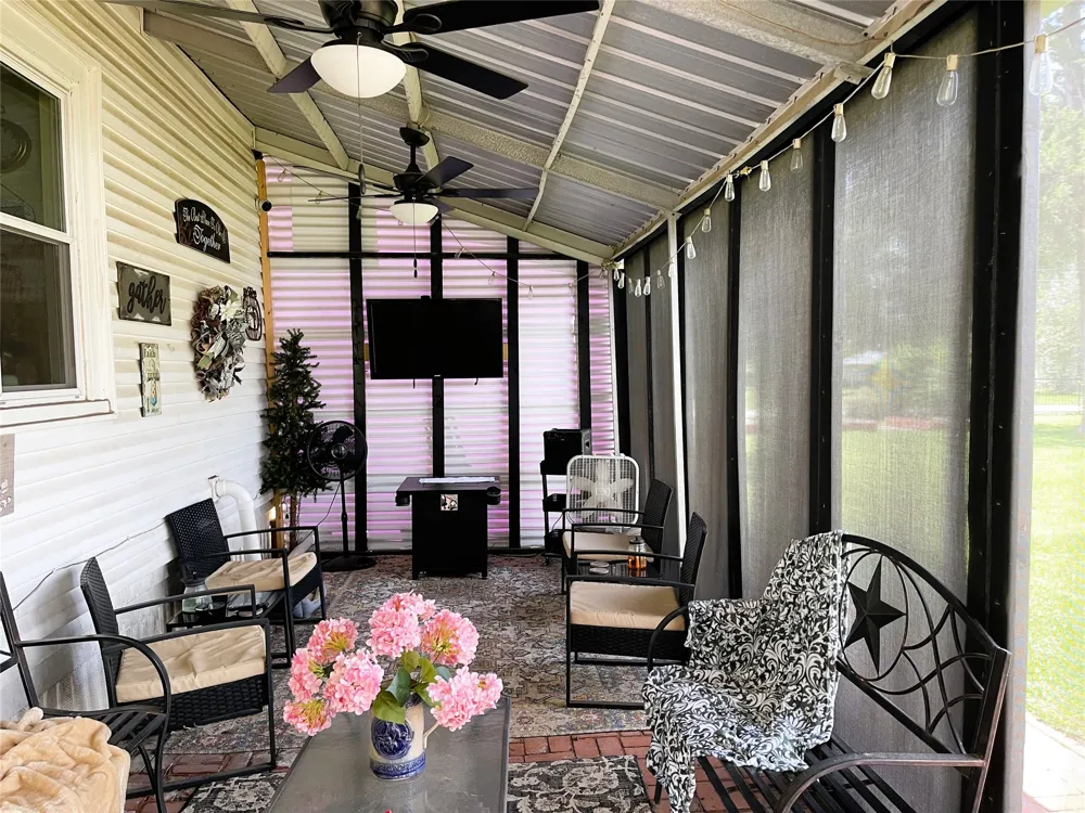 702 S 9th Avenue Teague, TX 75860
