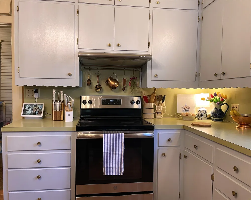 702 S 9th Avenue Teague, TX 75860