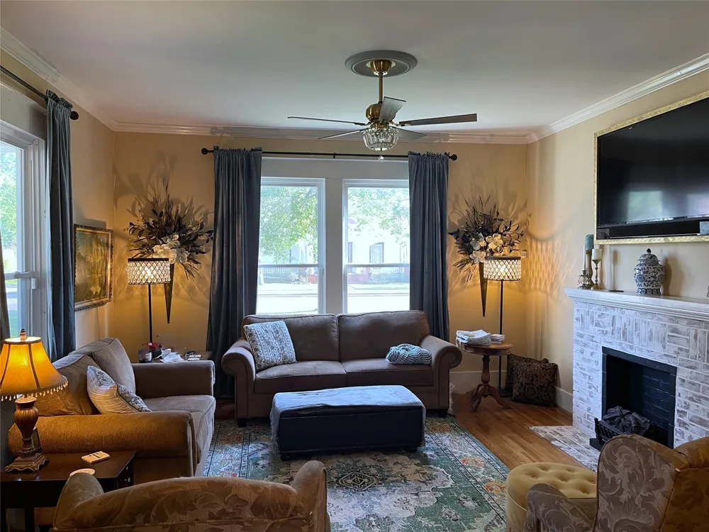702 S 9th Avenue Teague, TX 75860