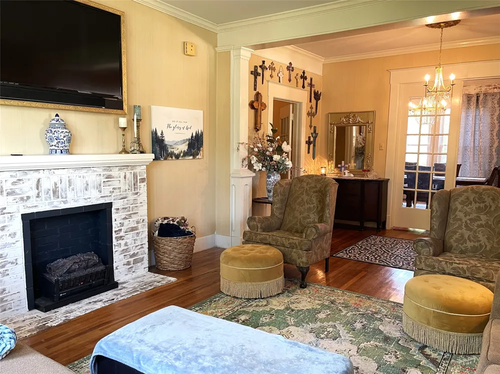 702 S 9th Avenue Teague, TX 75860