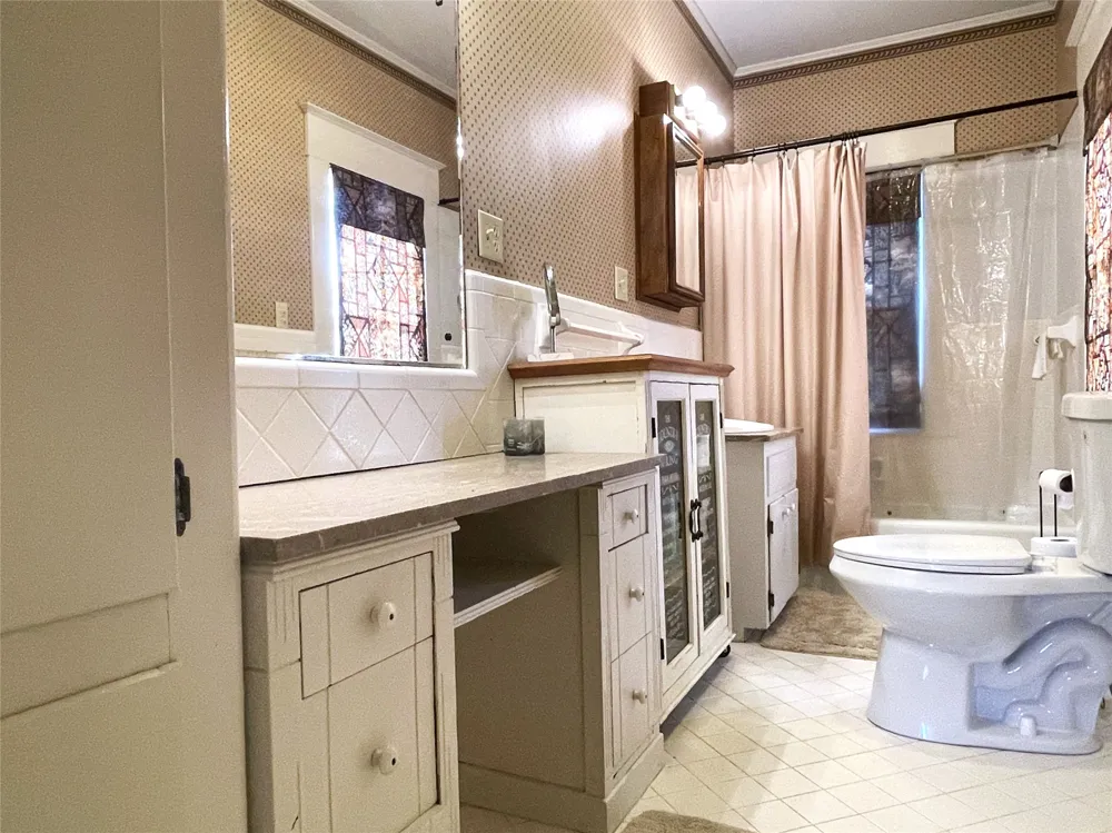 702 S 9th Avenue Teague, TX 75860