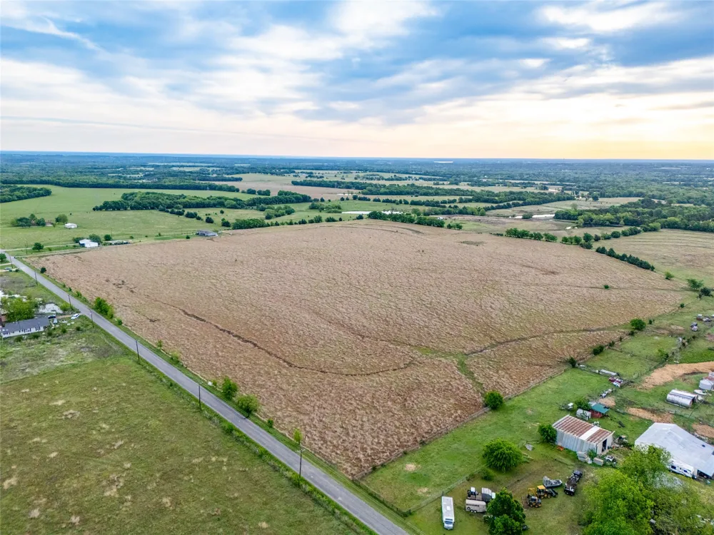 950 OLD IDA ROAD Sherman, TX 75090