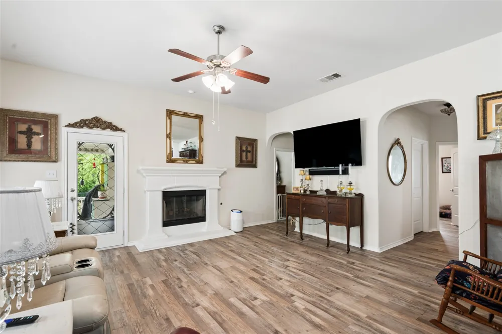 8957 Haas Drive Fort Worth, TX 76244