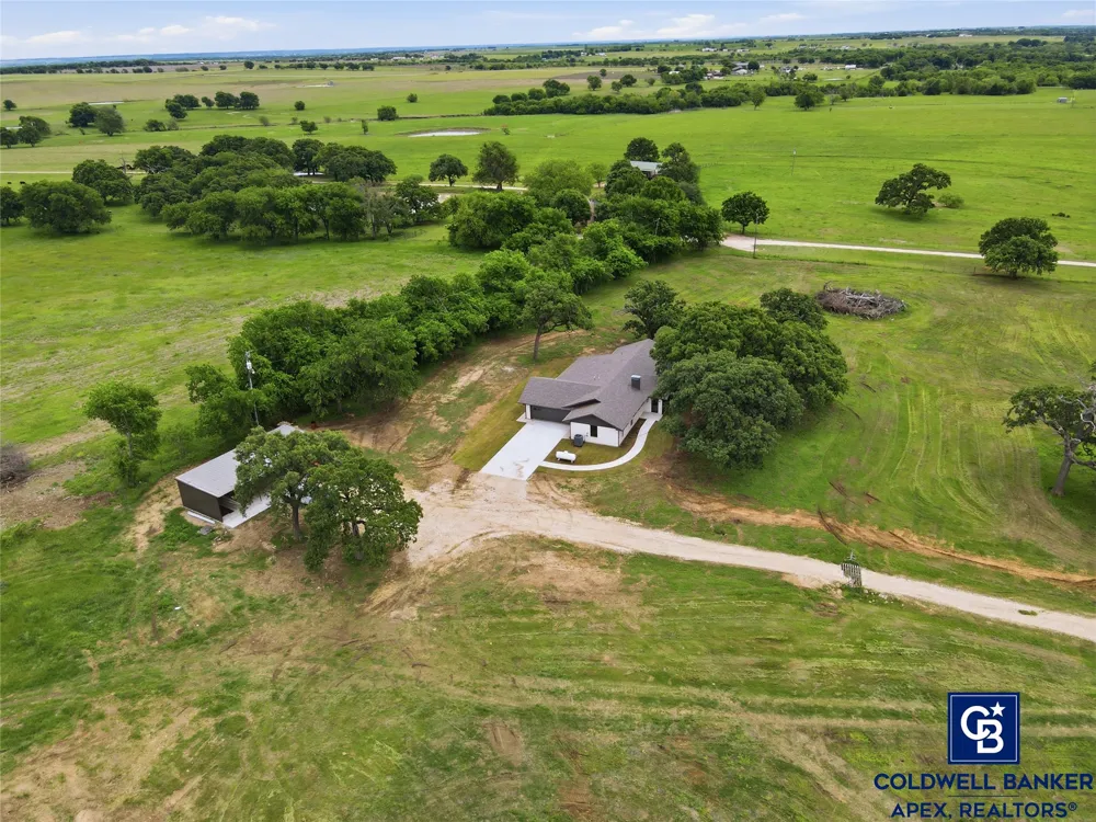 11458 State Highway 171 Covington, TX 76636