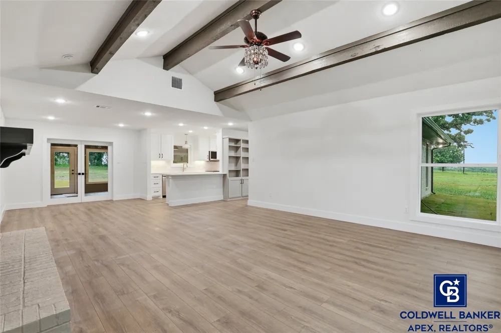 11458 State Highway 171 Covington, TX 76636