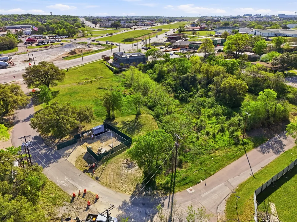 7019 Edgemere Place Lake Worth, TX 76135