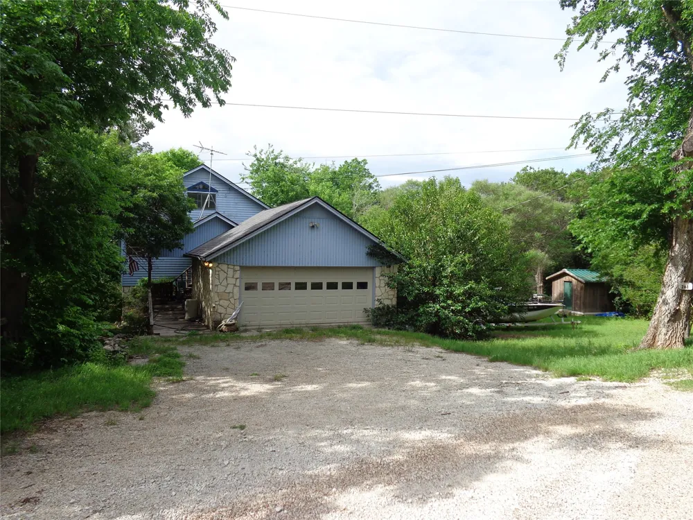 261 County Road 1766 Clifton, TX 76634