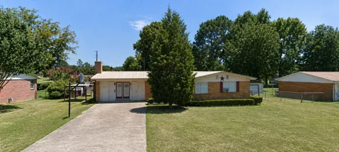 613 Laurel Road
